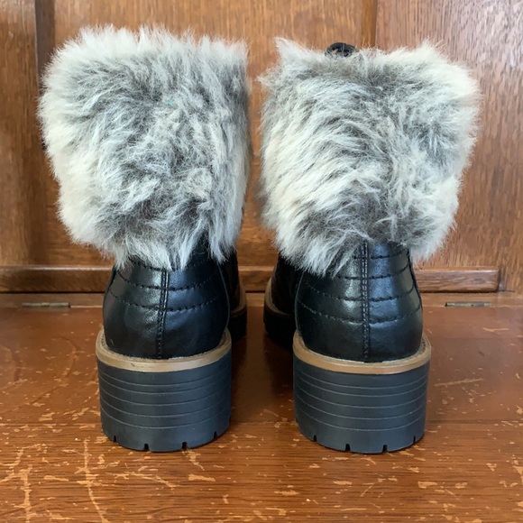 NEW Kari Blue Black Moto Boots With Heel and Faux Fur Trim - Picture 10 of 14